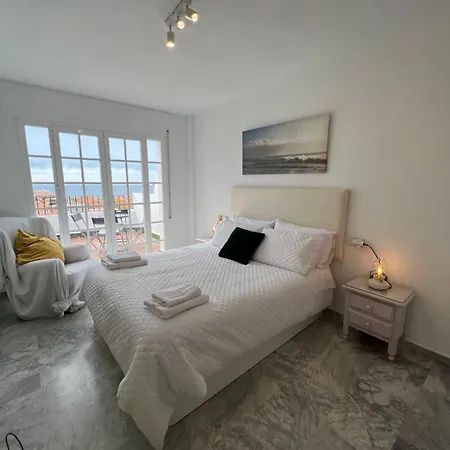 Nuestro Atico Con Vistas Al Mar Terraza, Piscina Y Parking شقة